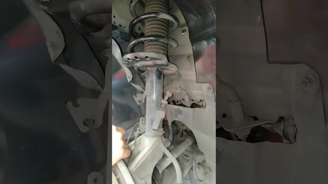 Replace Front Abs Sensor,menganti Sensor Abs Depan. RANGEROVER Evoque.