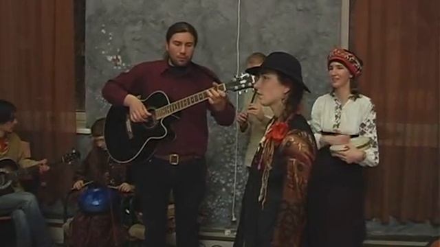 Группа "Зілля" в арт-кафе "Тарелка", г.Киев, 04.02.2012 смотреть онлайн