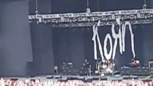 Korn - Intro (Moscow 2009) смотреть онлайн