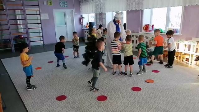 2 Прощание с елочкой. ДОУ 4 с.Домна смотреть онлайн