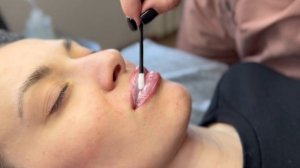 Перманентный макияж губ в технике «помада»