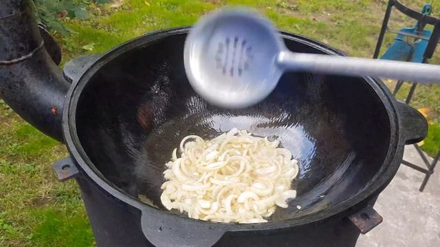 Как приготовить МАНТЫ в КАЗАНЕ на овощной подушке. смотреть онлайн