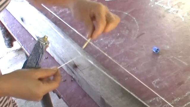 Тетива на лук из кевларовой нити добытой из сетевого кабеля смотреть онлайн