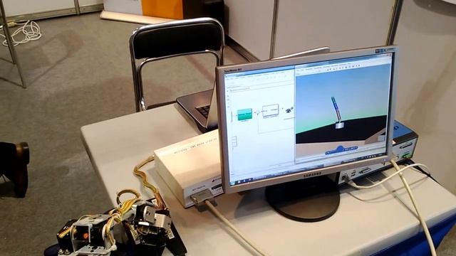 Манипулятор, управляемый Simulink (mathworks) смотреть онлайн