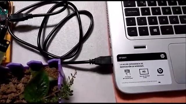 Sensor de humedad Riego de Planta con arduino 2021 смотреть онлайн