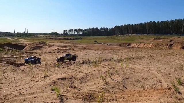 Король Трофи Траков Losi Super Baja Rey 2.0 смотреть онлайн