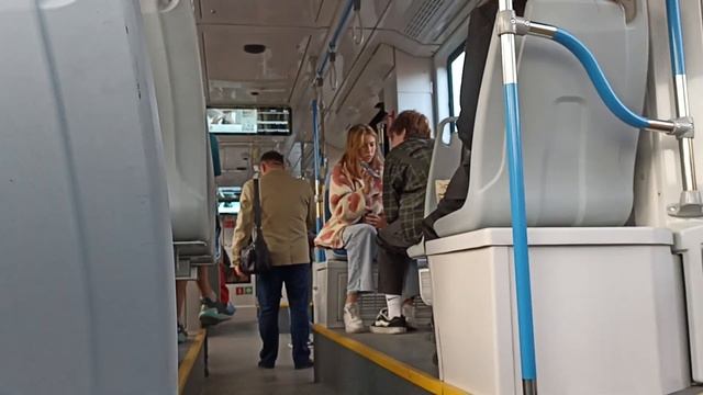 Прогулка по городу. смотреть онлайн