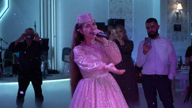 Кавер на турецкую песню "Haberin Yok" - "Сенинъ изинъден" смотреть онлайн