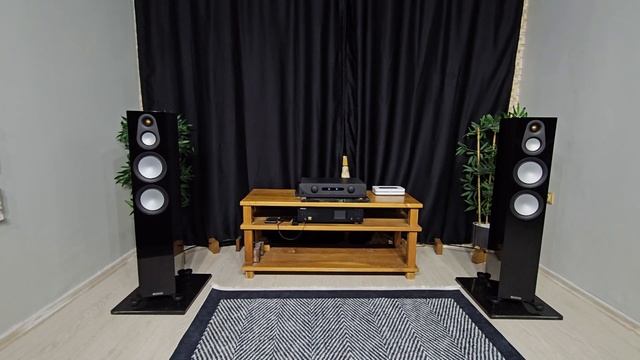 Atoll ın200 signeture & Monitör audio silver 300 7g & Bluesound N130 смотреть онлайн