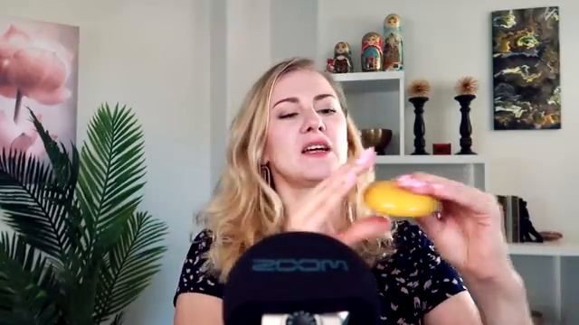 Exploring Toys ASMR Tapping, Rummaging