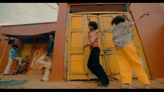 JOVAN LUZINDA - KUULA PESA Ugandan Music смотреть онлайн