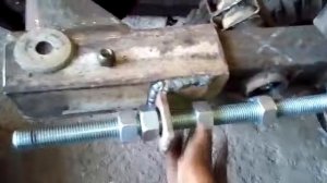 Натяжитель гусениц  самодельного вездехода,