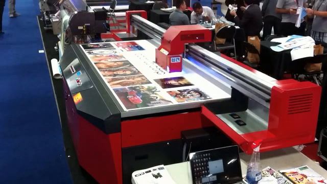 LED UV flatbed inkjet printer - Locor “LC UV-1300” смотреть онлайн