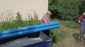 Изумительная скважина в глине!