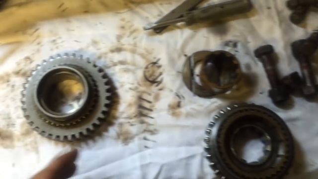 Land Rover Series 3 Restoration - Gearbox & Bulkhead Update Pt. 11 смотреть онлайн