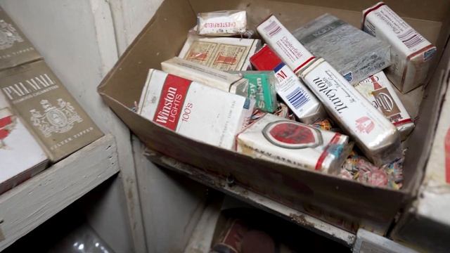 1970's Time Capsule Abandoned General Store смотреть онлайн