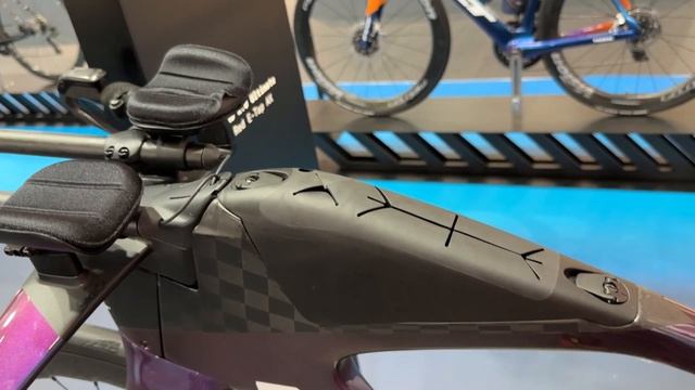 2024 Felt IA FRD 2.0 Ultimate Red ETap AXS Time Trial Bike