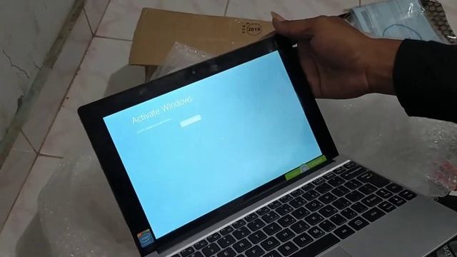 UNBOXING ACER SWIFT S1001 ,( BEKAS ) 2. 32. hdd 500 gb. смотреть онлайн
