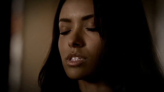 Caroline Tells Liz About Vampires, Bonnie Helps Damon - The Vampire Diaries 2x06 Scene смотреть онлайн