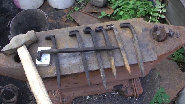 Кованные гвозди для декора смотреть онлайн