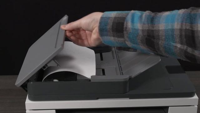 पेपर जाम कैसे ठीक करें | HP LaserJet Tank MFP 1005, 1600, 2600 प्रिंटर्स | HP Support смотреть онлайн