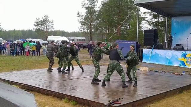 Показательное выступление союза десантников г. Ухты смотреть онлайн