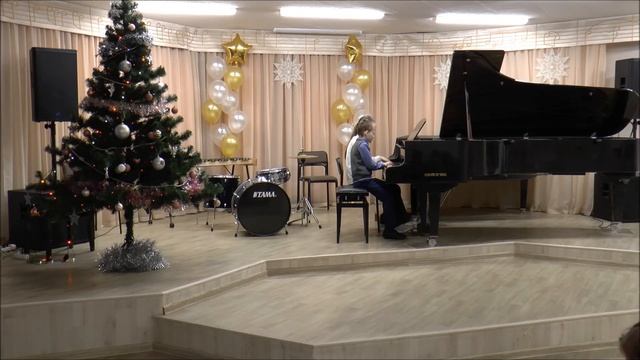 Леонид Бекман, слова Р. Кудашевой «Елочка» Исп. Глызины Степан и Софья смотреть онлайн