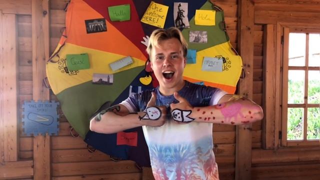 My Big Fat Greek Drama | Greece Vlog VI | Marek Vloggin’ смотреть онлайн