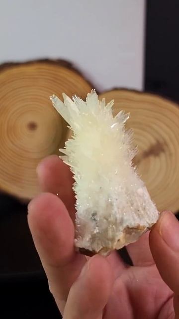 ．艾莉希亞寶石水晶．10 貴州黃文石 Aragonite 黃文石 方解石 鐘乳石 霰石 螢光反應 смотреть онлайн