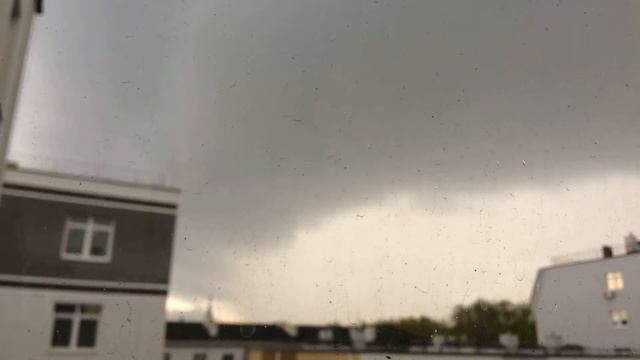 Туча с дождем. Таймлапс. смотреть онлайн