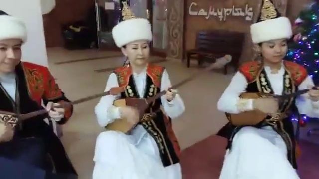 Мой дядя в правом углу смотреть онлайн