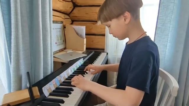 Ivan T. 7 yo. Упр-е "Музыка ветра" двумя руками смотреть онлайн