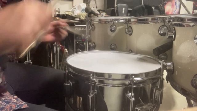 Robb Reiner sampling Rogers COS 73' Super Ten смотреть онлайн