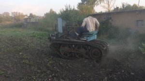 Первые испытания гусеничного минитрактор