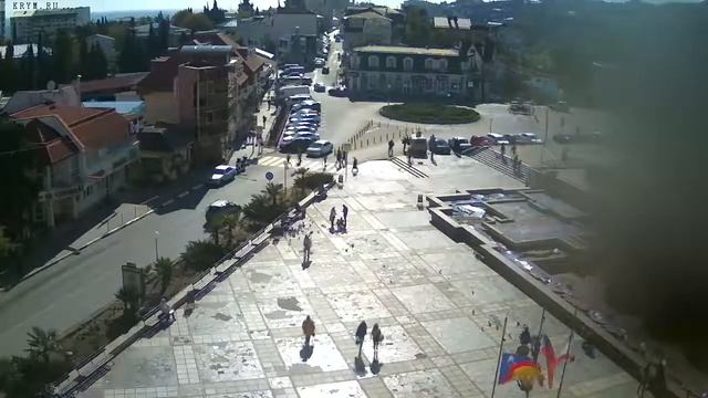 Вебкамера "Площадь Советская". Запись 17.10.2017 12:00:05 смотреть онлайн