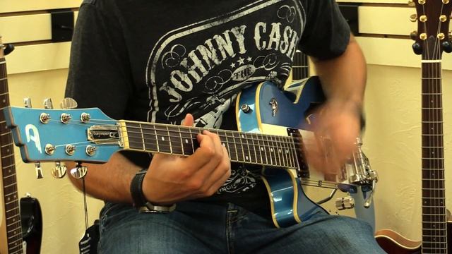 Duesenberg Starplayer TV Mike Campbell Signature - Jerry's Lefty Guitars