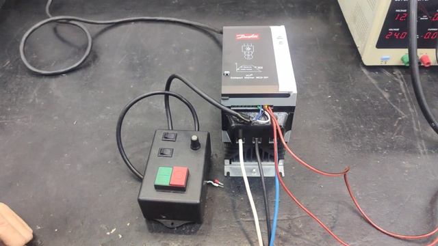 Teste Soft Starter Danfoss  VLT Compact Starter MCD201