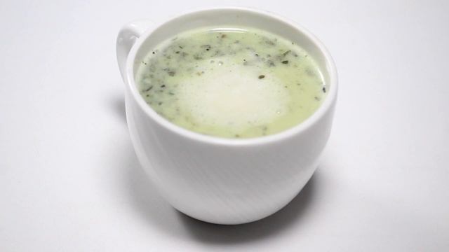 Matcha White Chocolate Latte | Sanjeev Kapoor Khazana смотреть онлайн