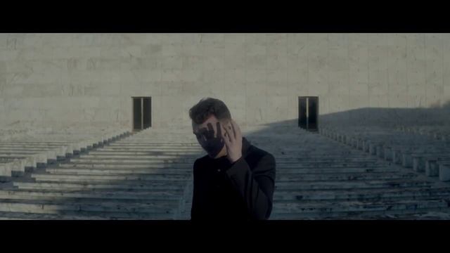 Sam Smith Writing's On The Wall from Spectre смотреть онлайн