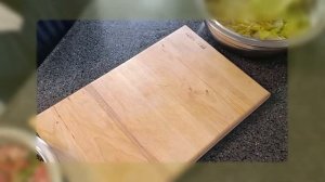 Голубцы, приготовленные из листьев салата Айсберг
