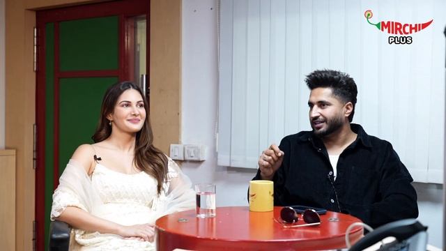 Jassie Gill & Amyra Dastur's Cutest Interview Ever! 😍 | Furteela | Mirchi Plus смотреть онлайн