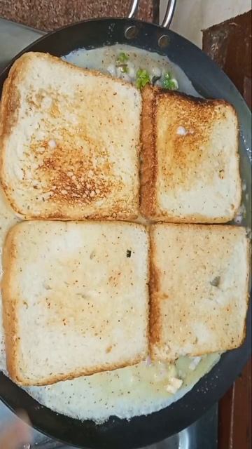 #shorts Bread Omlet #breakfast #eggrecipe #omlet #viral#shorts  #youtubeshorts #bestbreadomlet