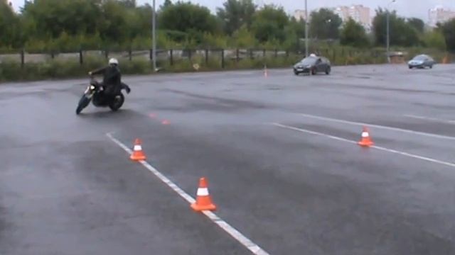 Четвёрка одной рукой на Baltmotors 200 MOTARD. exercise bike смотреть онлайн