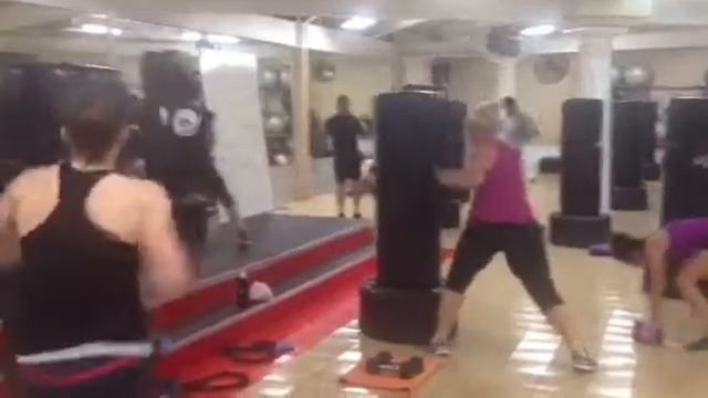Good Life Fitness Knockout Boot Camp смотреть онлайн