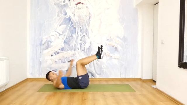 СКРУЧИВАНИЯ С ХЛОПКОМ смотреть онлайн