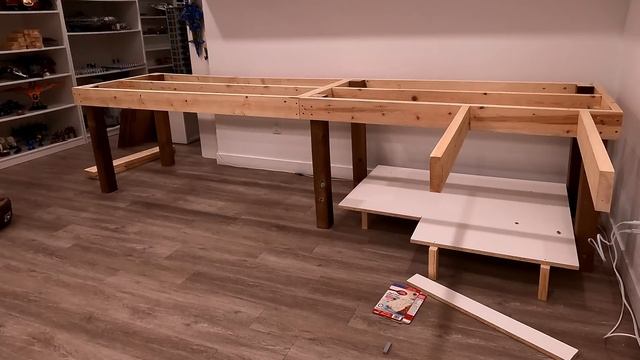 OMG!!!! Breaking Down my LEGO City Tables! смотреть онлайн