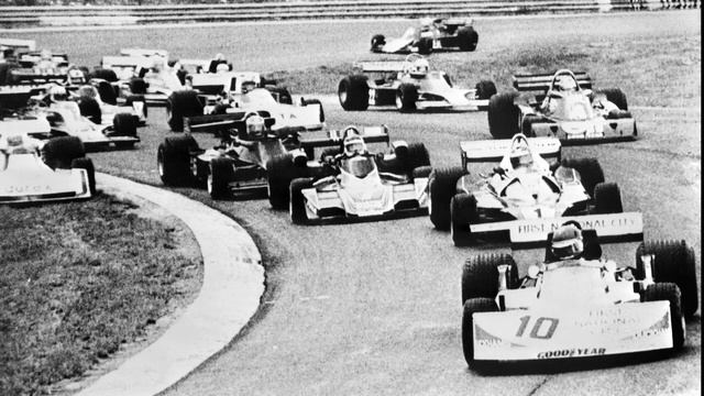 A story of fire and ice: Niki Lauda, Formula One legend смотреть онлайн