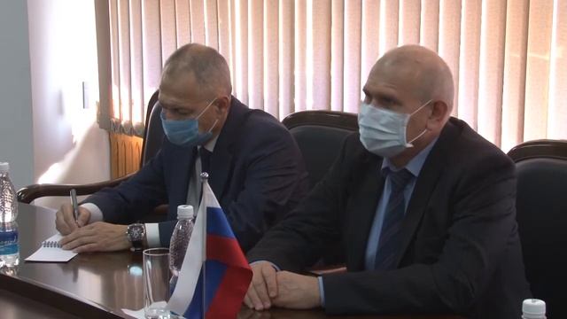 В МЧС обсудили вопросы кыргызско-российского сотрудничества в области снижения рисков бедствий смотреть онлайн