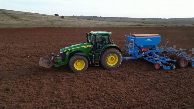 John Deere 8r 310 🚜+ Lemken Compact Solitair 9🌱//HD4K// смотреть онлайн