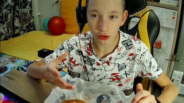 Попробовали Скандинавский Бургер! Я теперь ЛЫСЫЙ? Возвращение на канал. смотреть онлайн